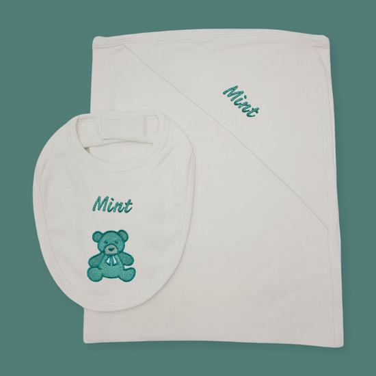 Gift Set | Blanket and Bib Set | Bear